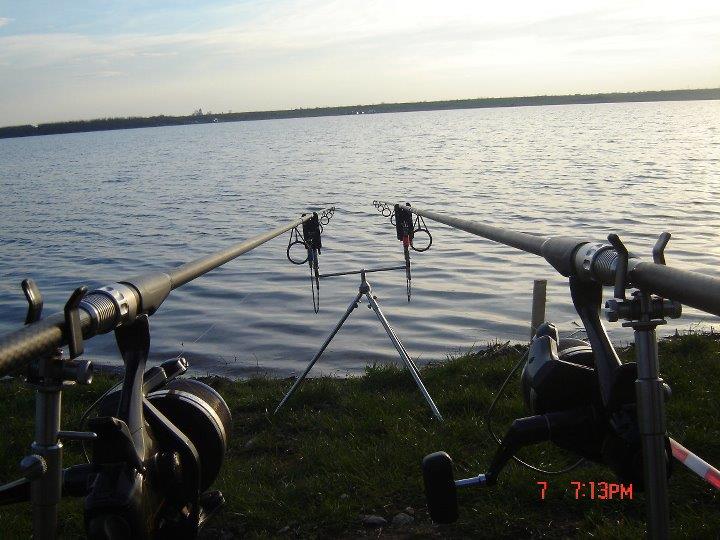 Partide de pescuit  - Ce frumos e pe maul garlei ...